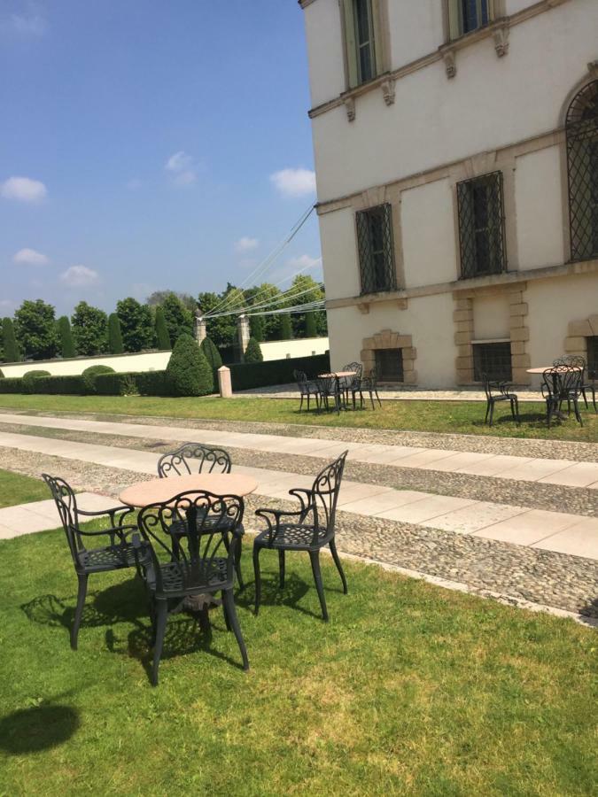 Villa Vecelli Cavriani Mozzecane Экстерьер фото