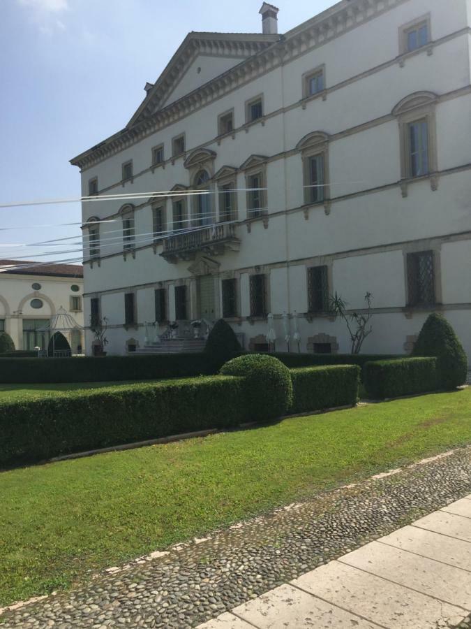 Villa Vecelli Cavriani Mozzecane Экстерьер фото